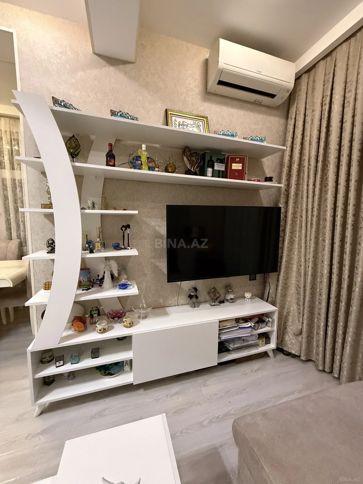 Satılır 2 otaqlı mənzil 72 m²