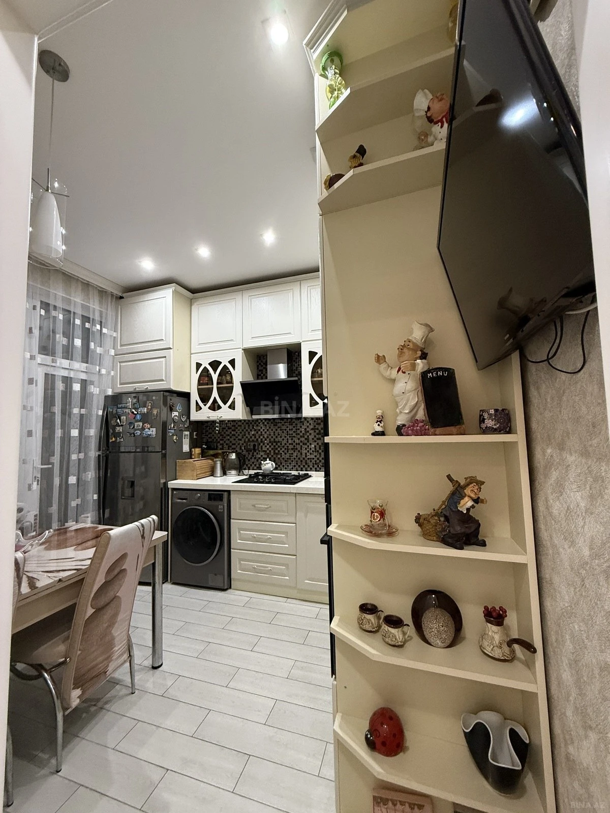 Satılır 2 otaqlı mənzil 72 m²