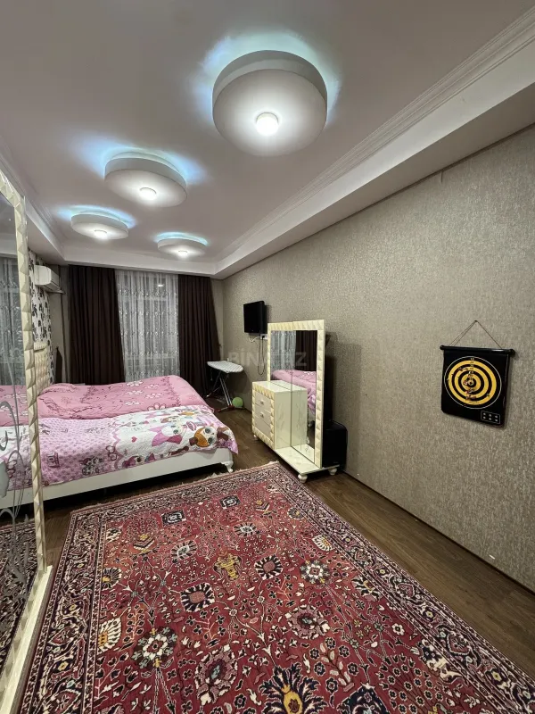 Satılır 3 otaqlı mənzil 117 m²