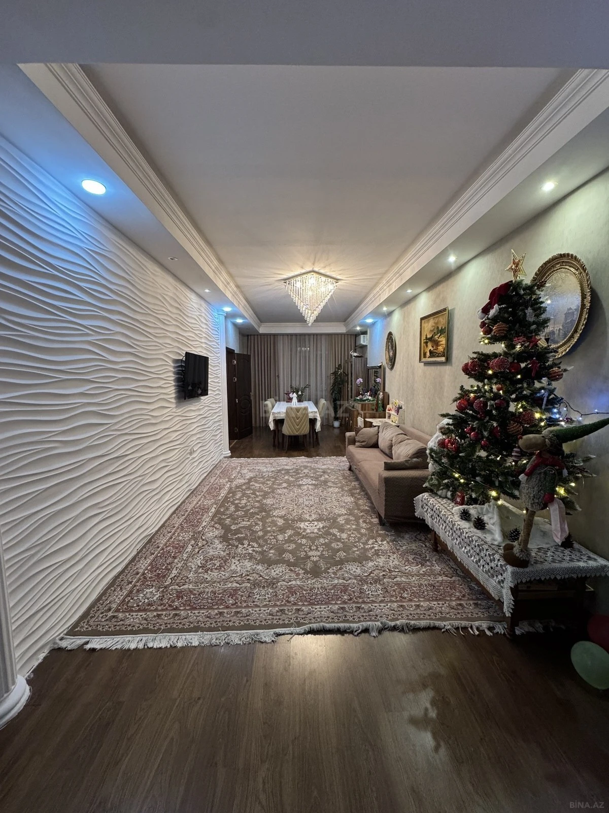 Satılır 3 otaqlı mənzil 117 m²