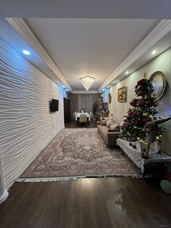 Satılır 3 otaqlı mənzil 117 m²