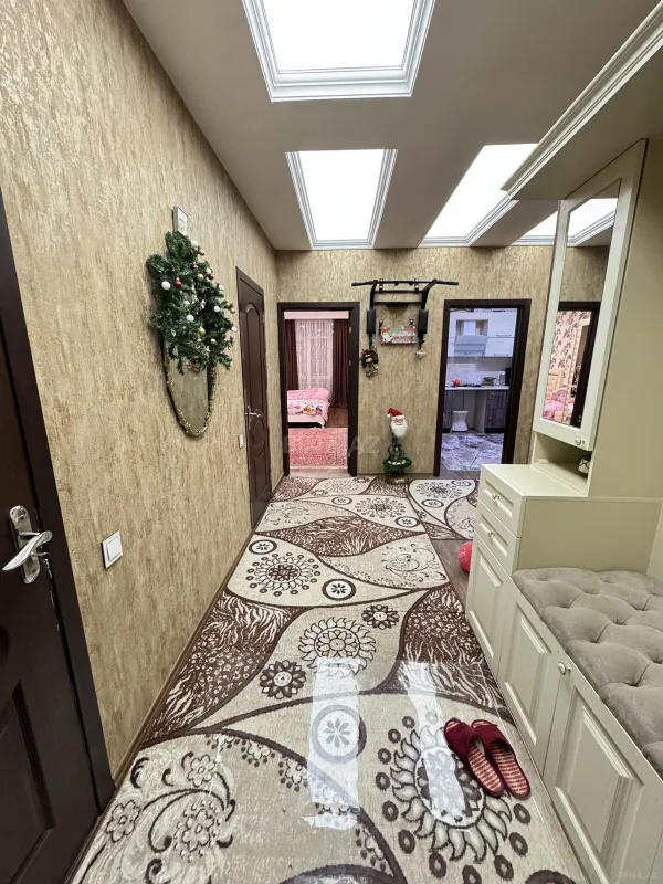 Satılır 3 otaqlı mənzil 117 m²