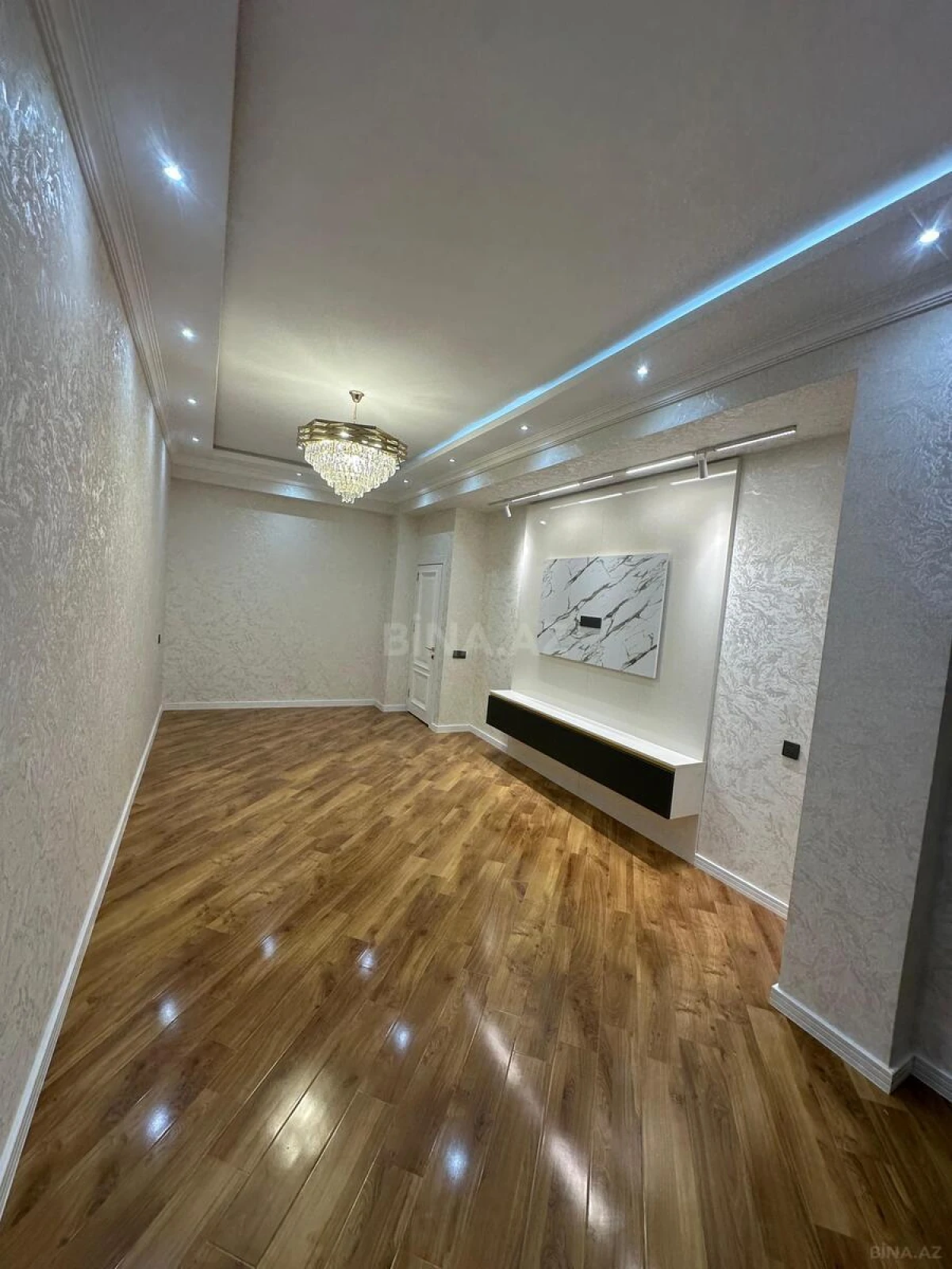 Satılır 3 otaqlı mənzil 96 m²