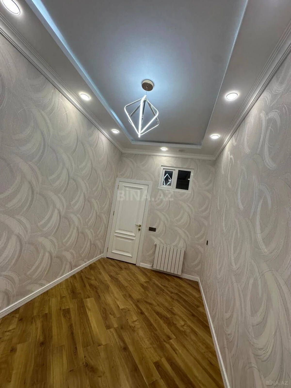 Satılır 3 otaqlı mənzil 96 m²