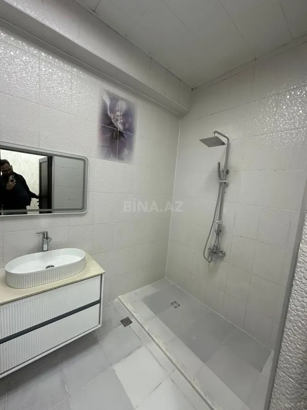 Satılır 2 otaqlı mənzil 72 m²