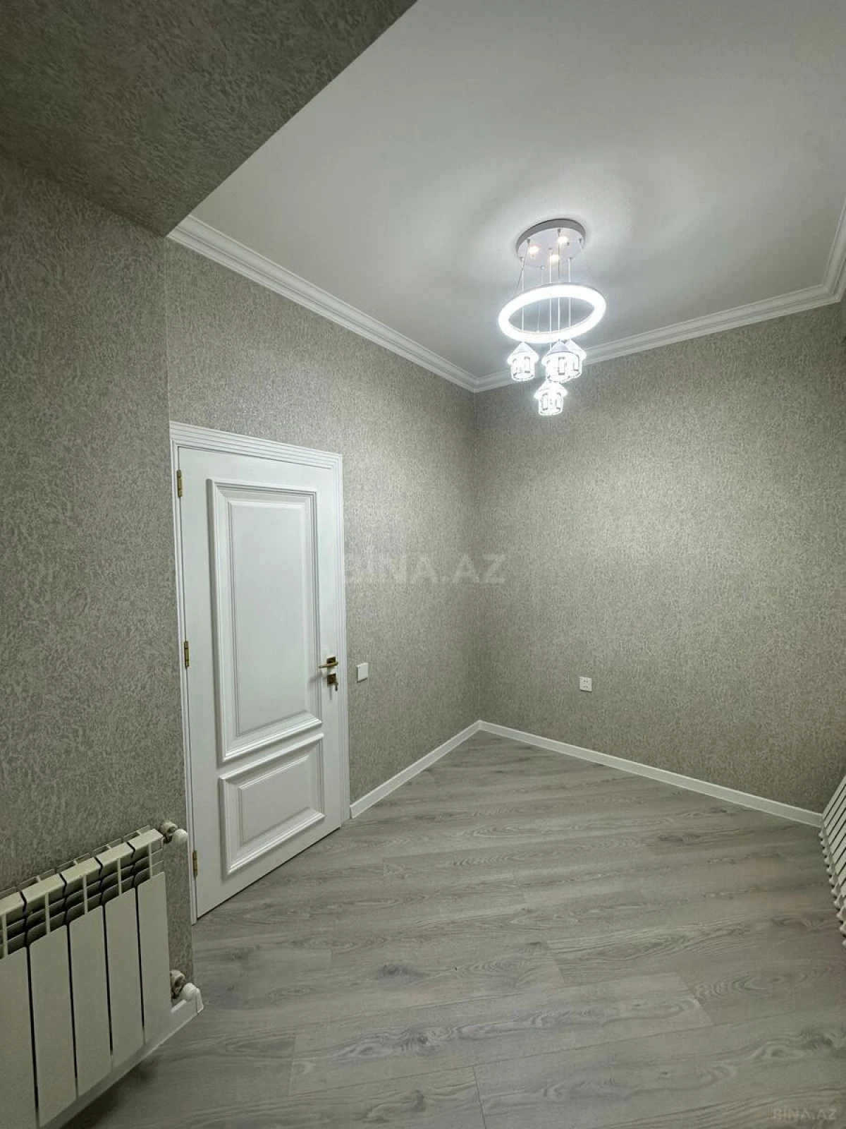 Satılır 2 otaqlı mənzil 72 m²
