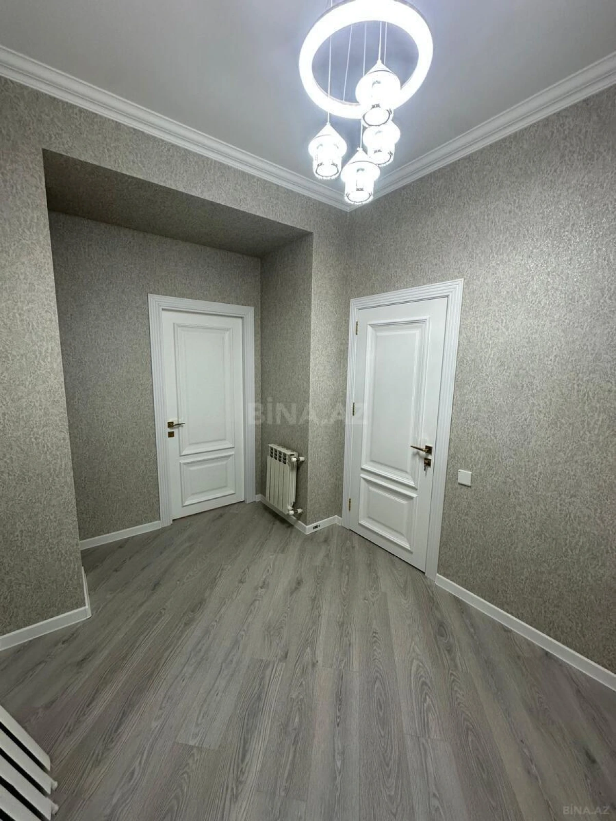Satılır 2 otaqlı mənzil 72 m²