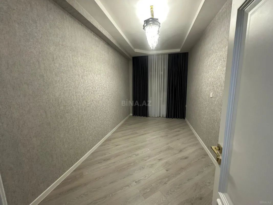 Satılır 2 otaqlı mənzil 72 m²