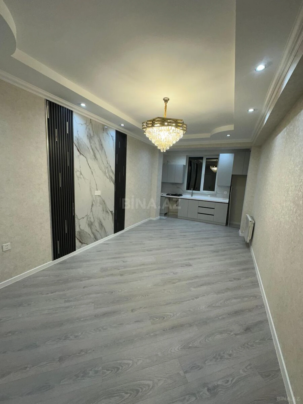 Satılır 2 otaqlı mənzil 72 m²