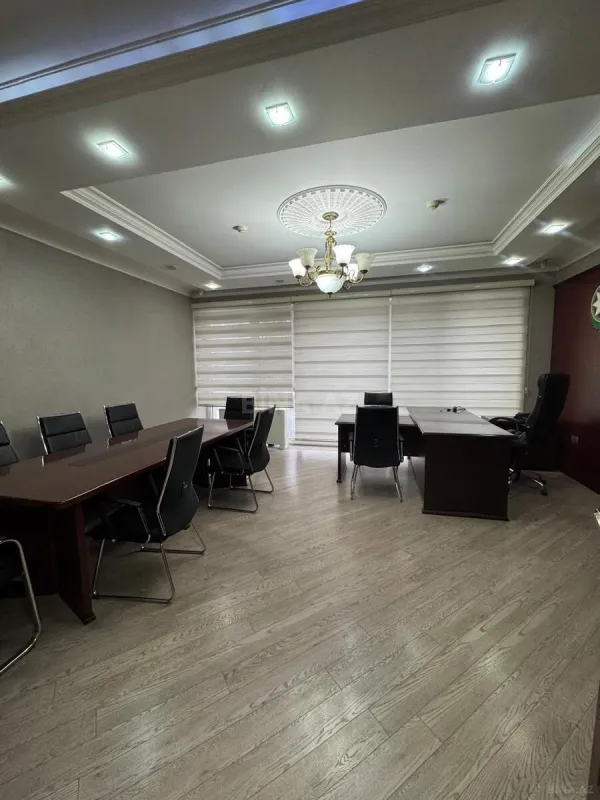 Kirayə verilir 4 otaqlı ofis 80 m²