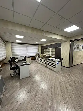 Kirayə verilir 4 otaqlı ofis 80 m²