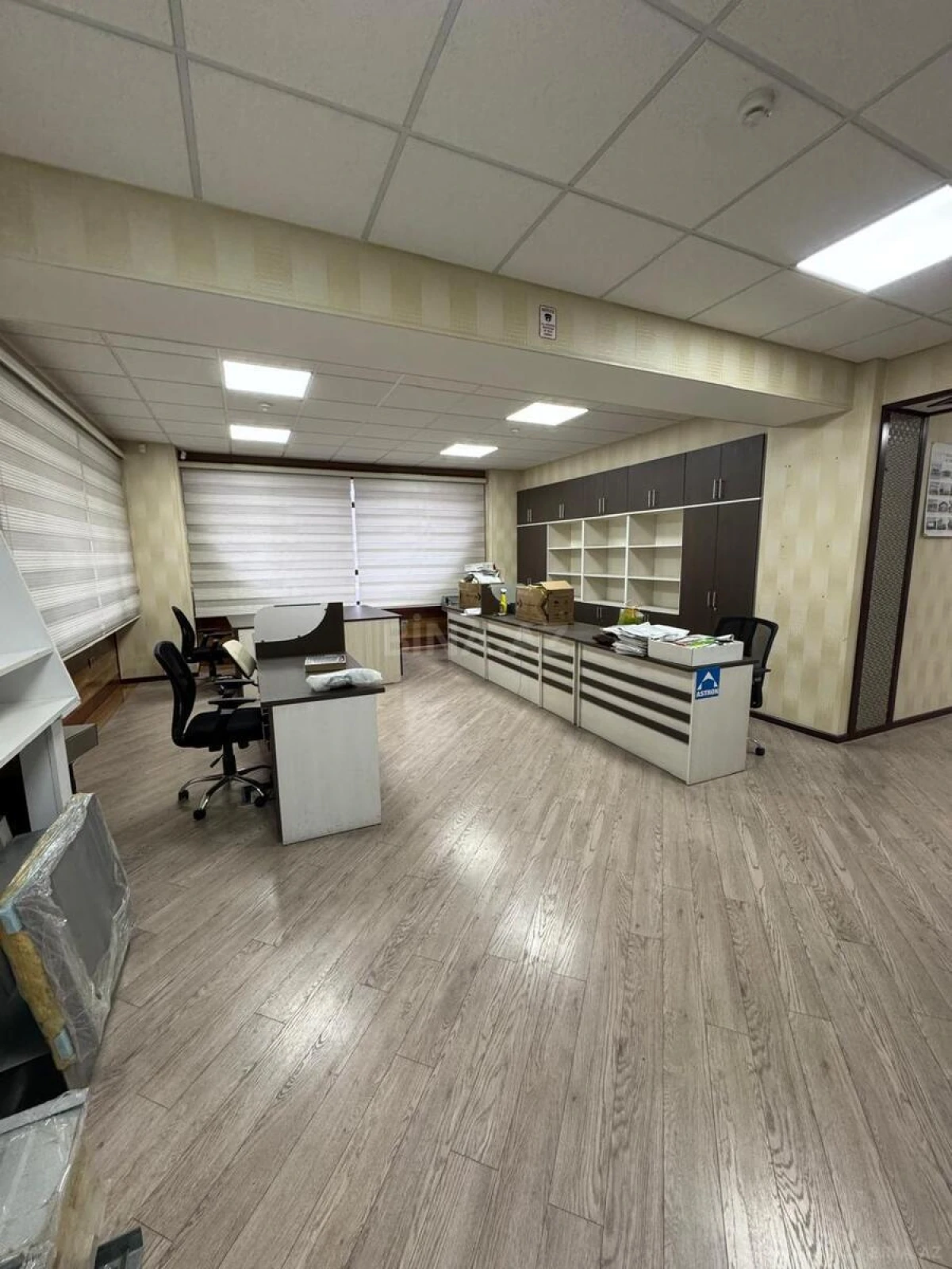 Kirayə verilir 4 otaqlı ofis 80 m²
