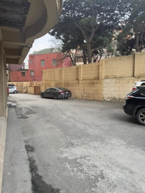 Satılır obyekt 91.5 m²