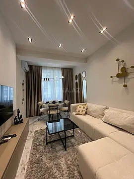 Kirayə verilir 2 otaqlı mənzil 70 m²