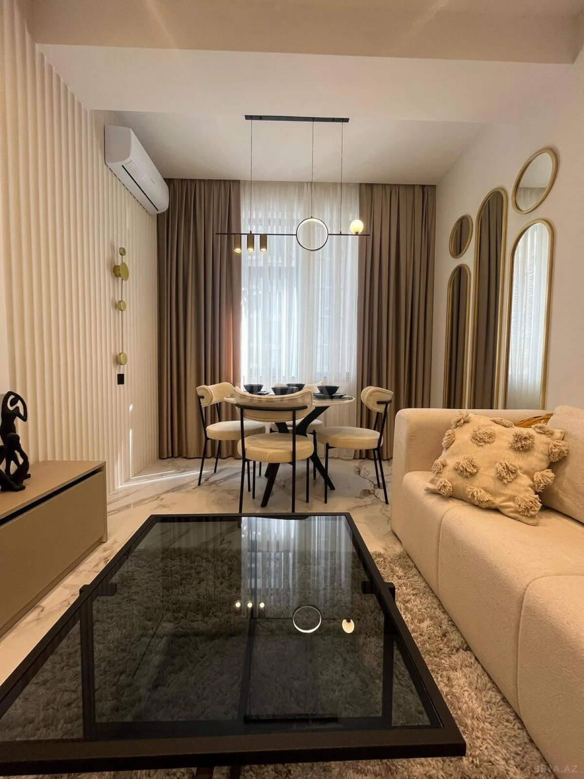 Kirayə verilir 2 otaqlı mənzil 70 m²