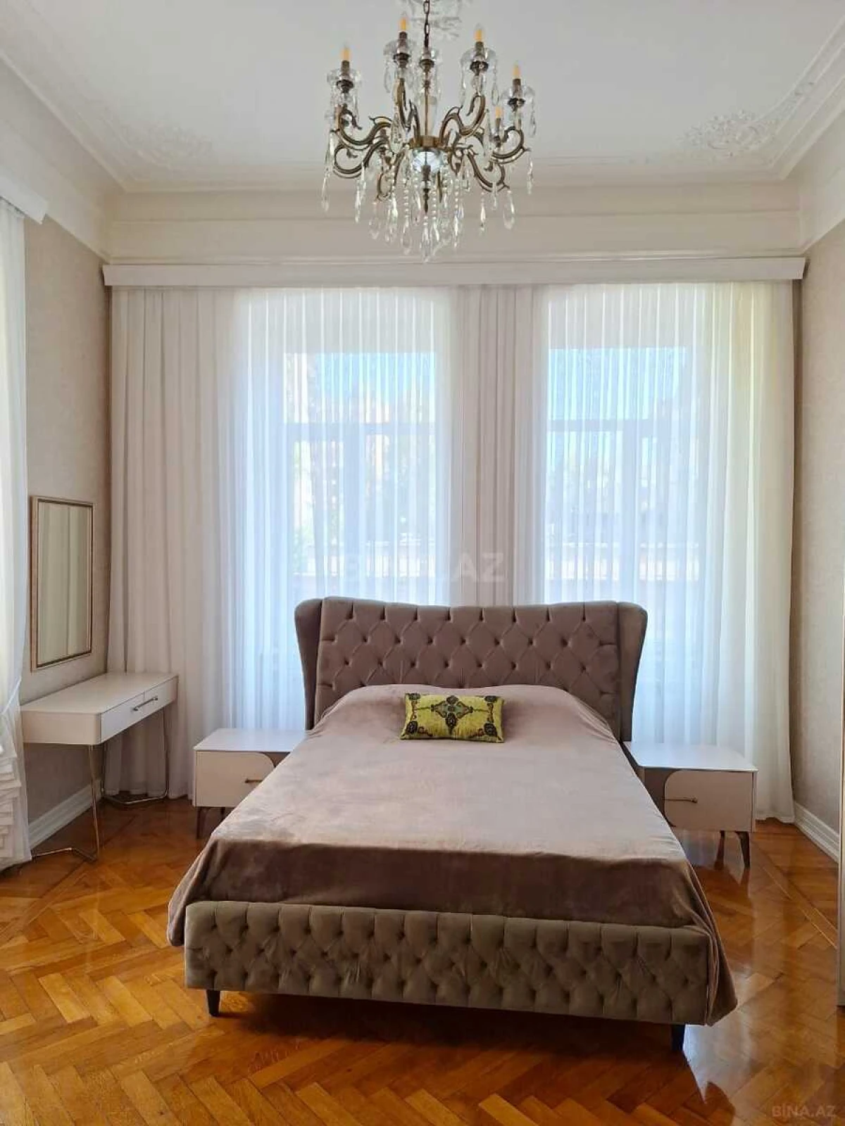 Kirayə verilir 2 otaqlı mənzil 75 m²