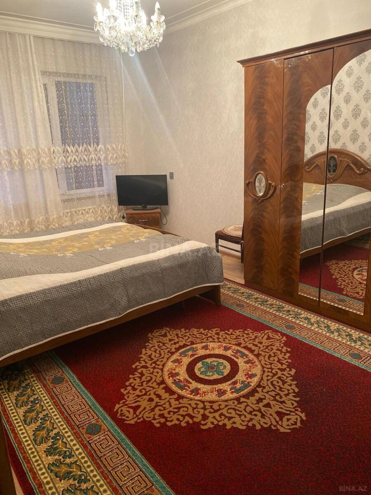 Satılır 4 otaqlı mənzil 90 m²