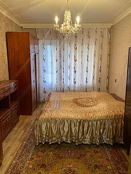 Satılır 4 otaqlı mənzil 90 m²