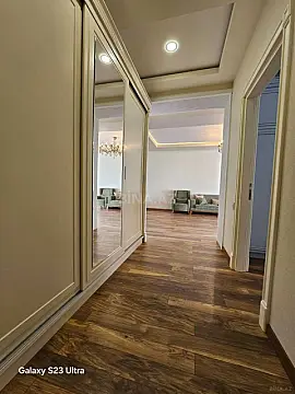 Satılır 3 otaqlı mənzil 140 m²