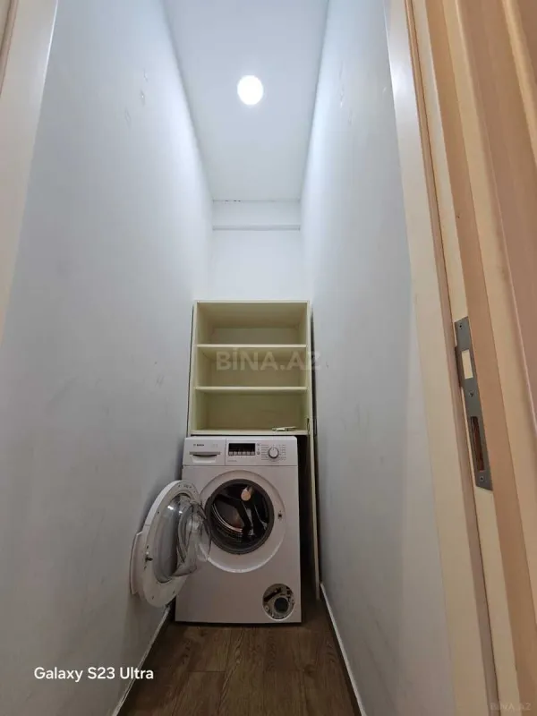 Satılır 3 otaqlı mənzil 140 m²