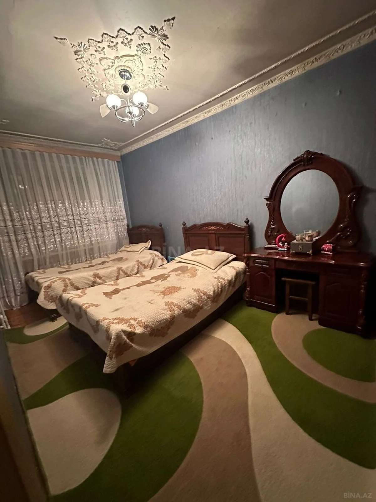 Satılır 4 otaqlı mənzil 110 m²