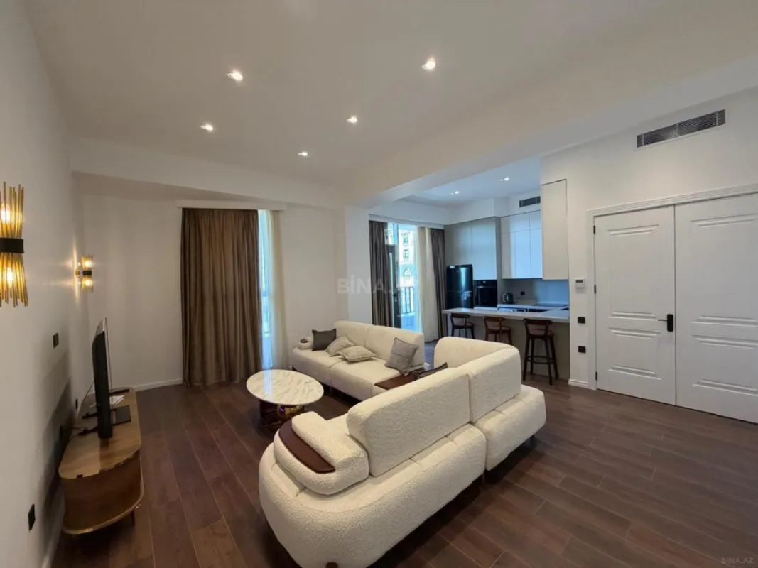 Kirayə verilir 2 otaqlı mənzil 80 m²