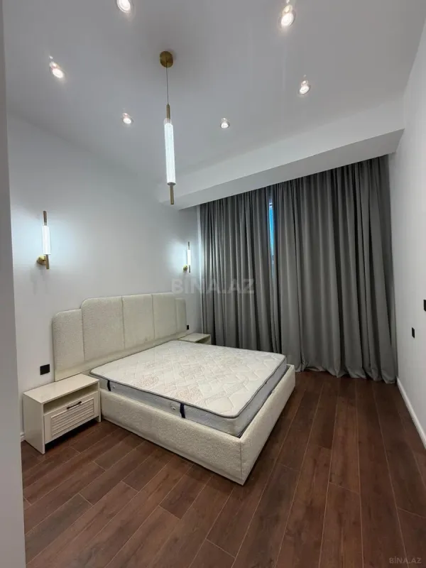 Kirayə verilir 2 otaqlı mənzil 80 m²
