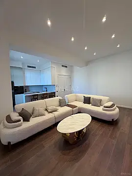 Kirayə verilir 2 otaqlı mənzil 80 m²