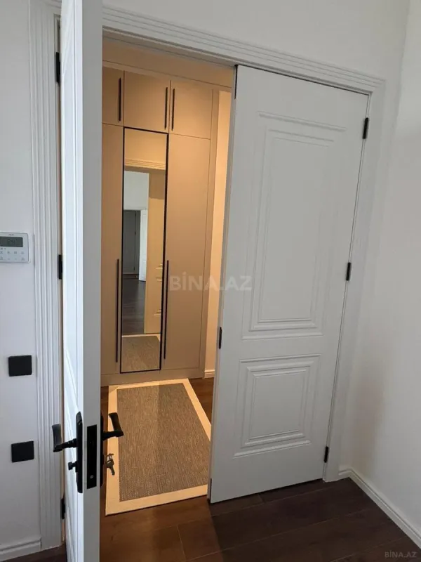 Kirayə verilir 2 otaqlı mənzil 80 m²