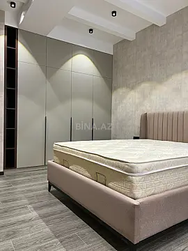 Kirayə verilir 2 otaqlı mənzil 105 m²