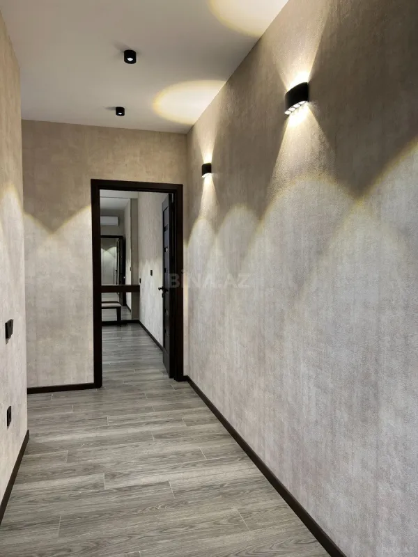 Kirayə verilir 2 otaqlı mənzil 105 m²