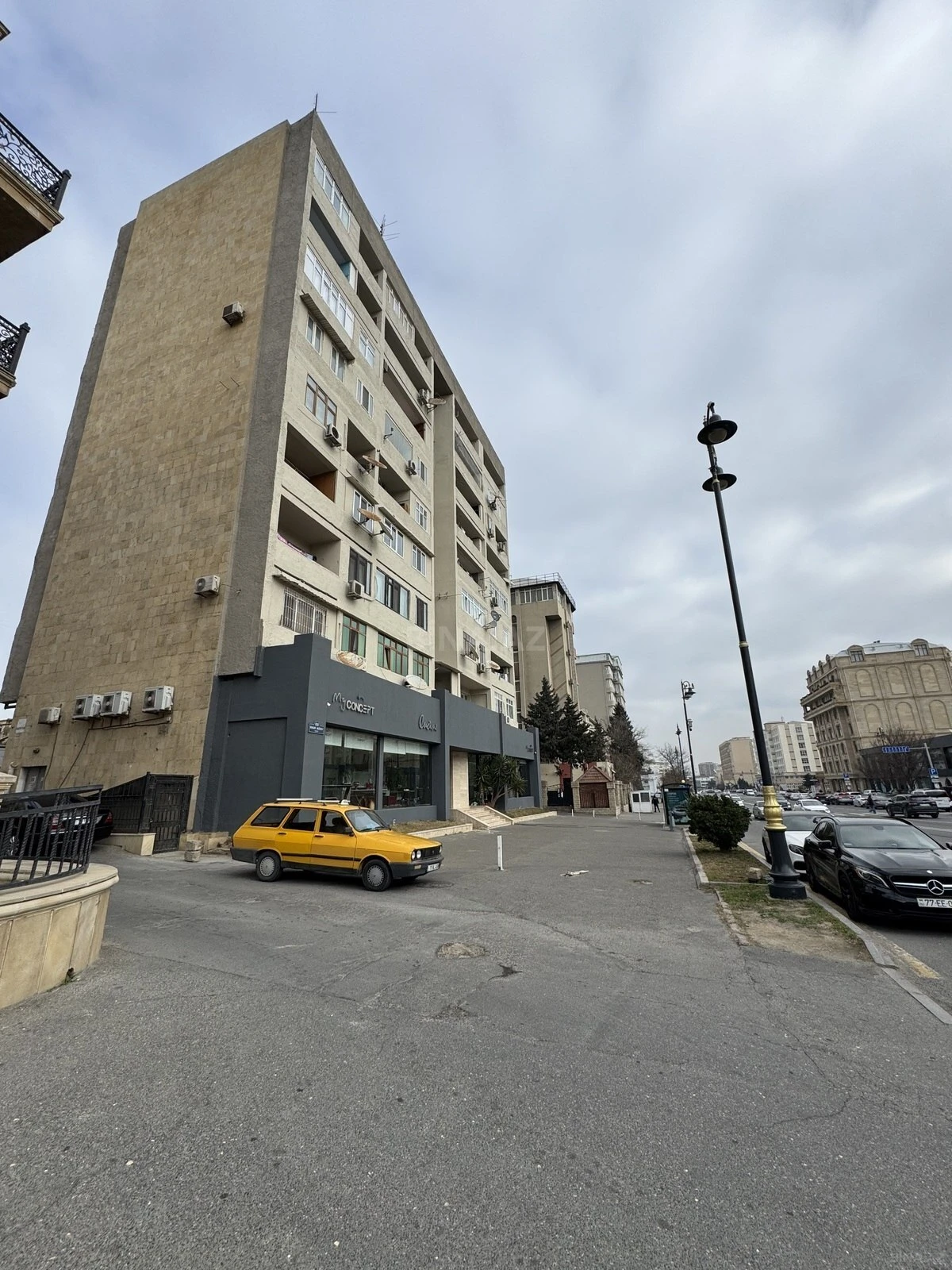 Satılır 2 otaqlı mənzil 60 m²