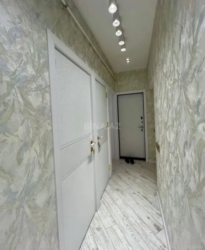 Satılır 2 otaqlı mənzil 65 m²