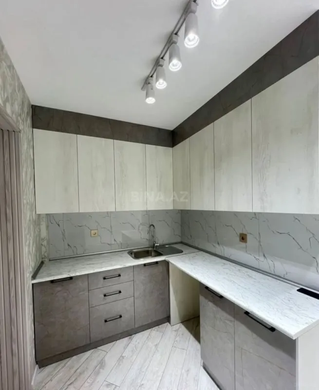 Satılır 2 otaqlı mənzil 65 m²