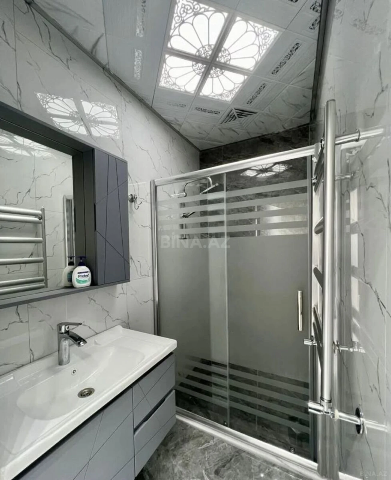 Satılır 2 otaqlı mənzil 65 m²