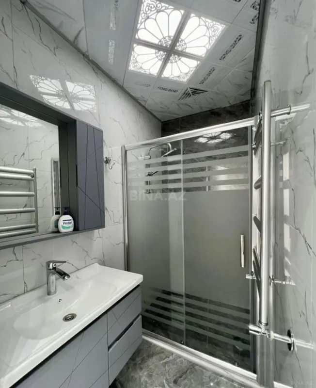 Satılır 2 otaqlı mənzil 65 m²