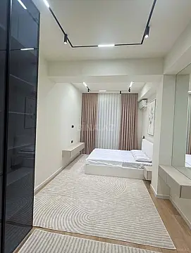 Kirayə verilir 2 otaqlı mənzil 65 m²