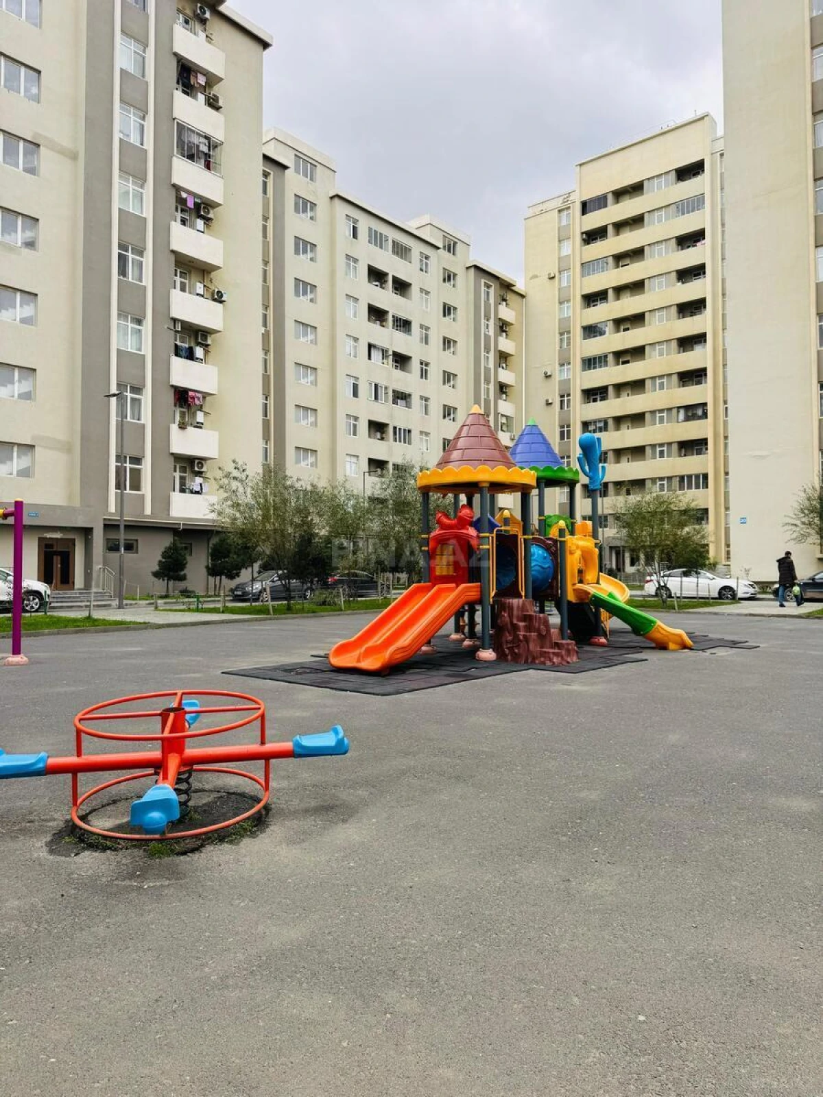 Satılır 2 otaqlı mənzil 65 m²