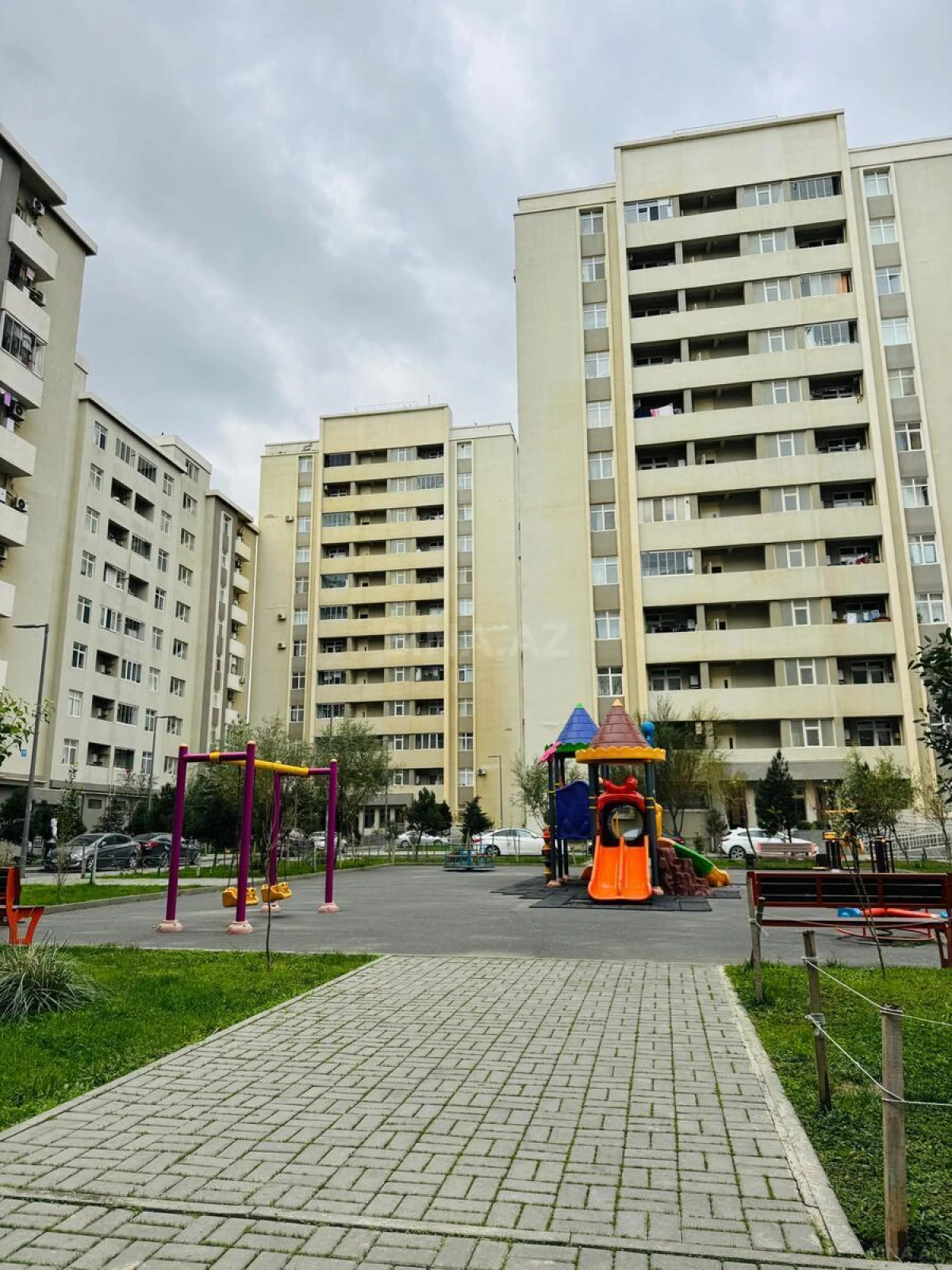 Satılır 2 otaqlı mənzil 65 m²