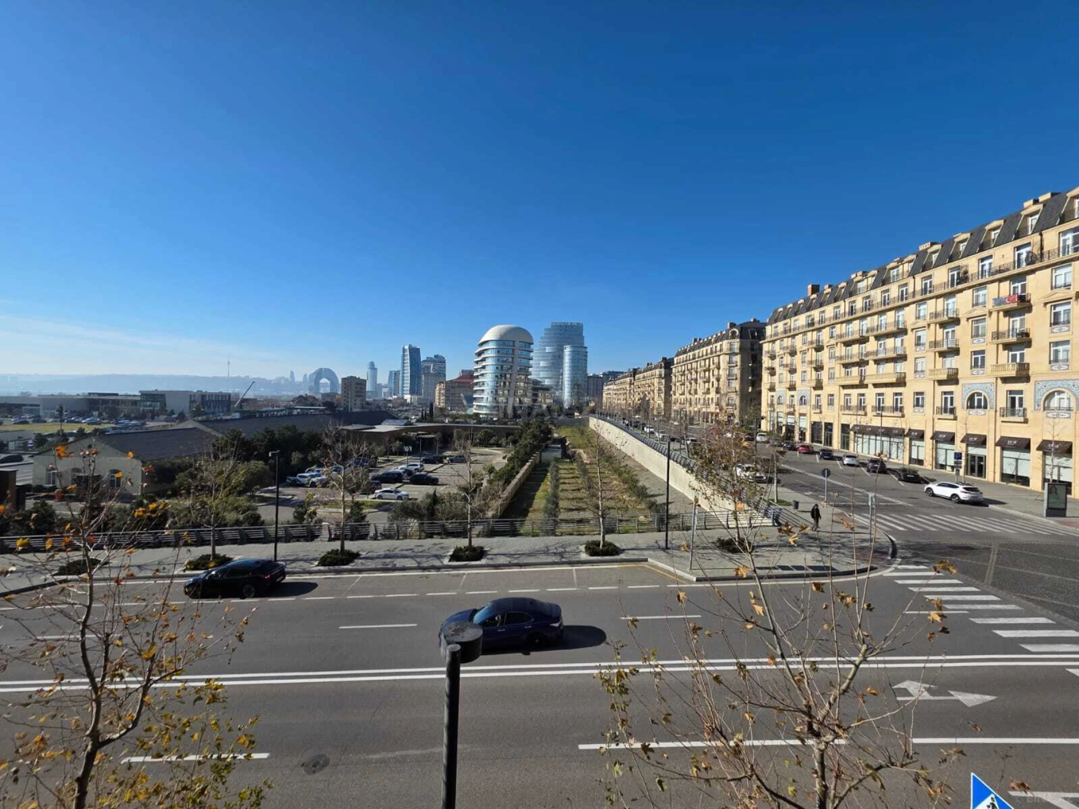 Kirayə verilir 2 otaqlı mənzil 75 m²