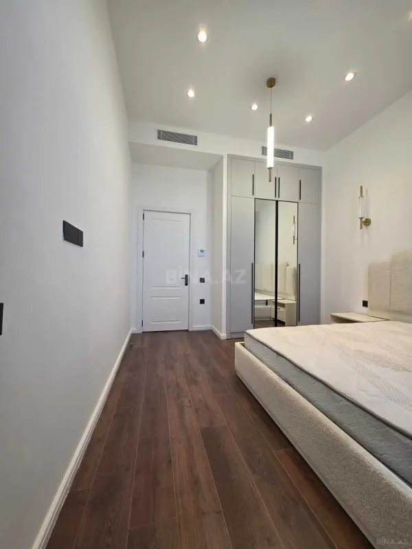 Kirayə verilir 2 otaqlı mənzil 75 m²