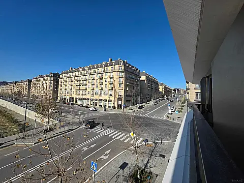 Kirayə verilir 2 otaqlı mənzil 75 m²