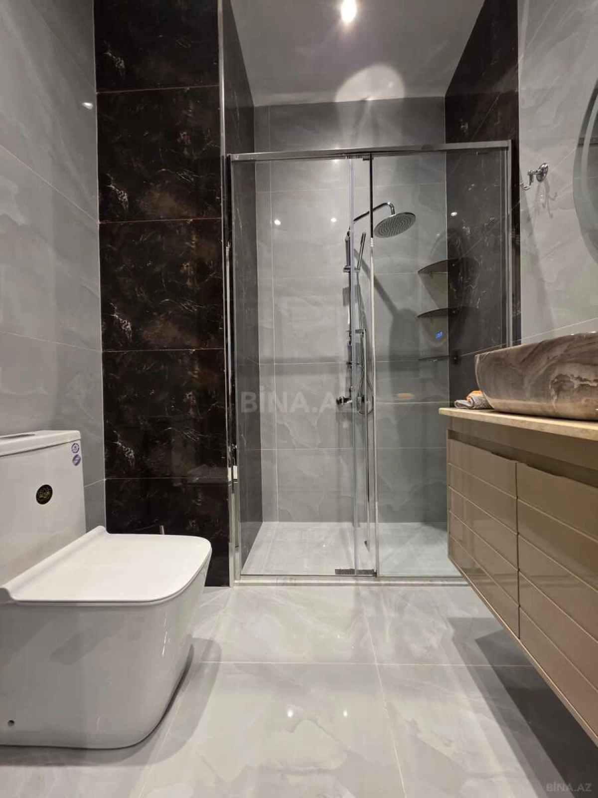 Kirayə verilir 2 otaqlı mənzil 75 m²