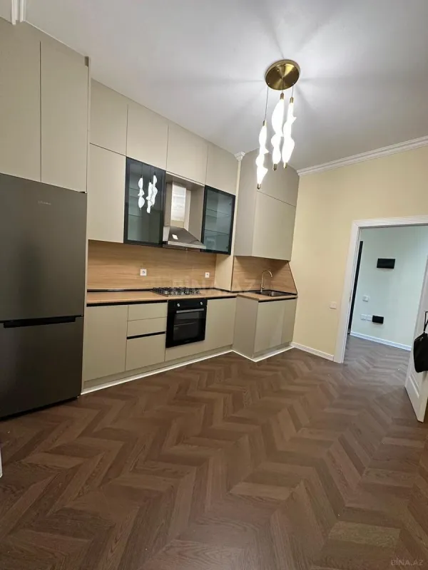 Satılır 2 otaqlı mənzil 70 m²