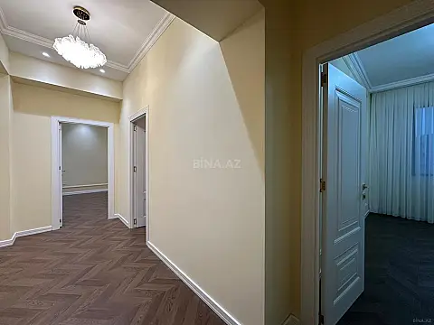 Satılır 2 otaqlı mənzil 70 m²