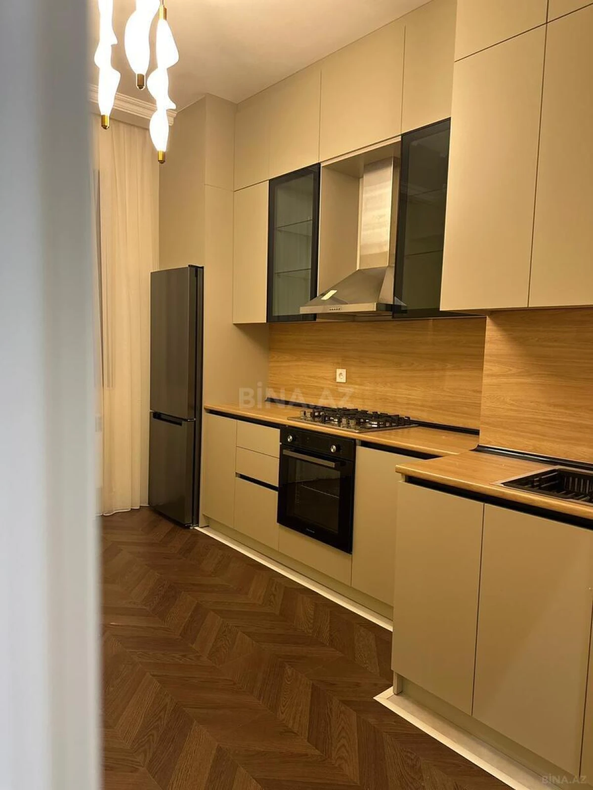 Satılır 2 otaqlı mənzil 70 m²