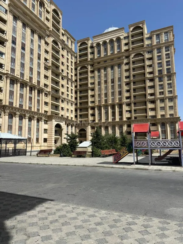 Satılır 2 otaqlı mənzil 70 m²