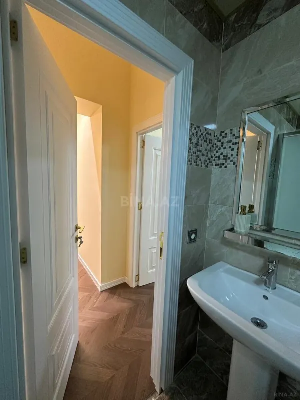 Satılır 2 otaqlı mənzil 70 m²