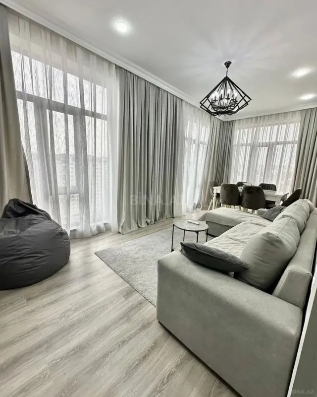 Satılır 2 otaqlı mənzil 85 m²