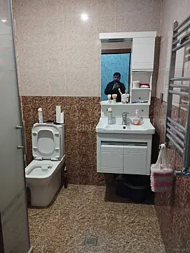 Kirayə verilir 2 otaqlı mənzil 65 m²